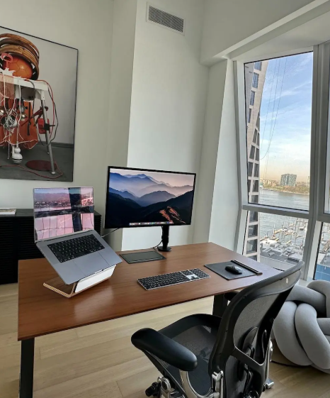 Remote Work vs. Office: Which Setup Suits You Best?