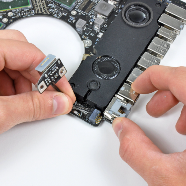How to Repair the Logic Board of Your MacBook